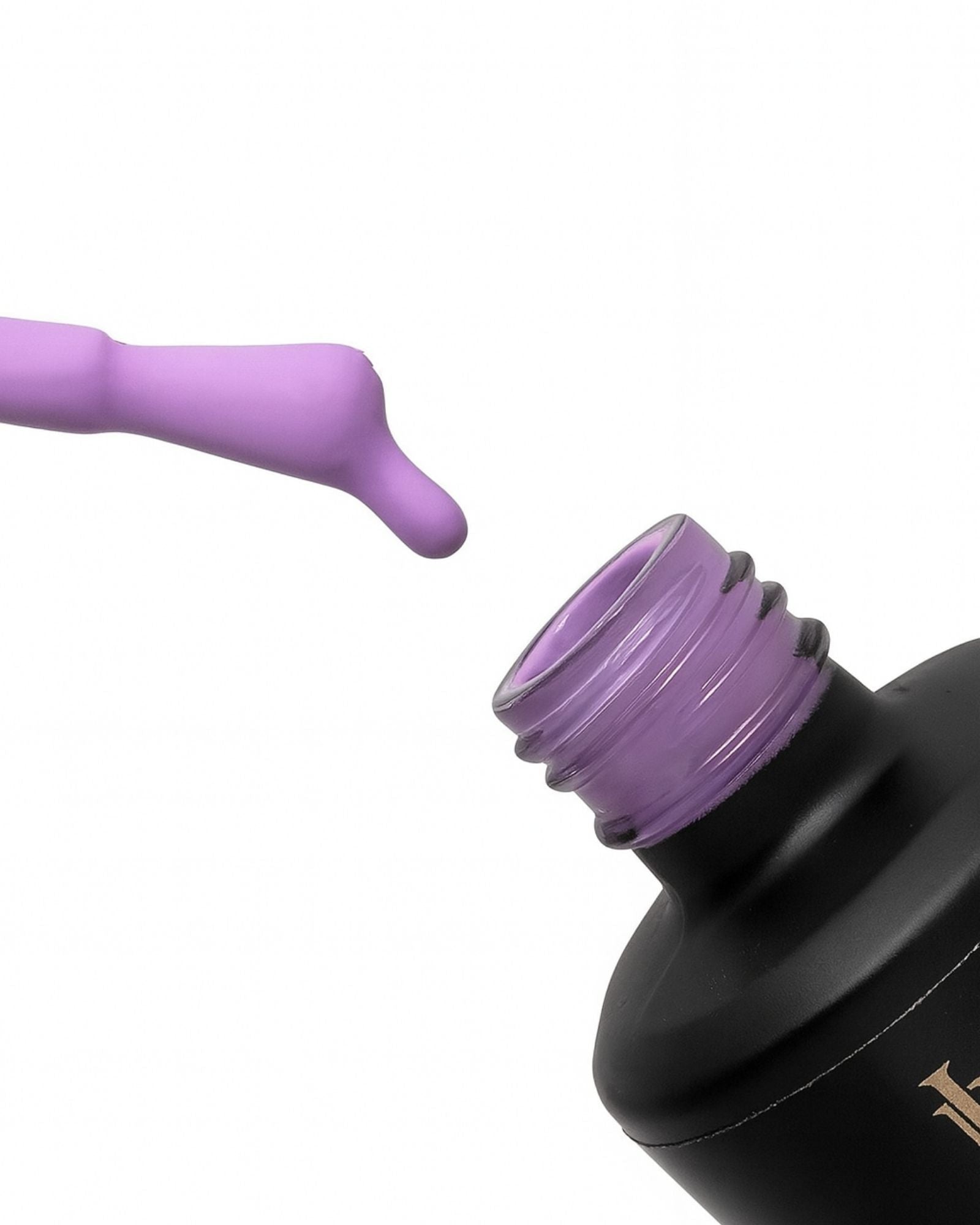043-Amethyst - Roger Louis Nails